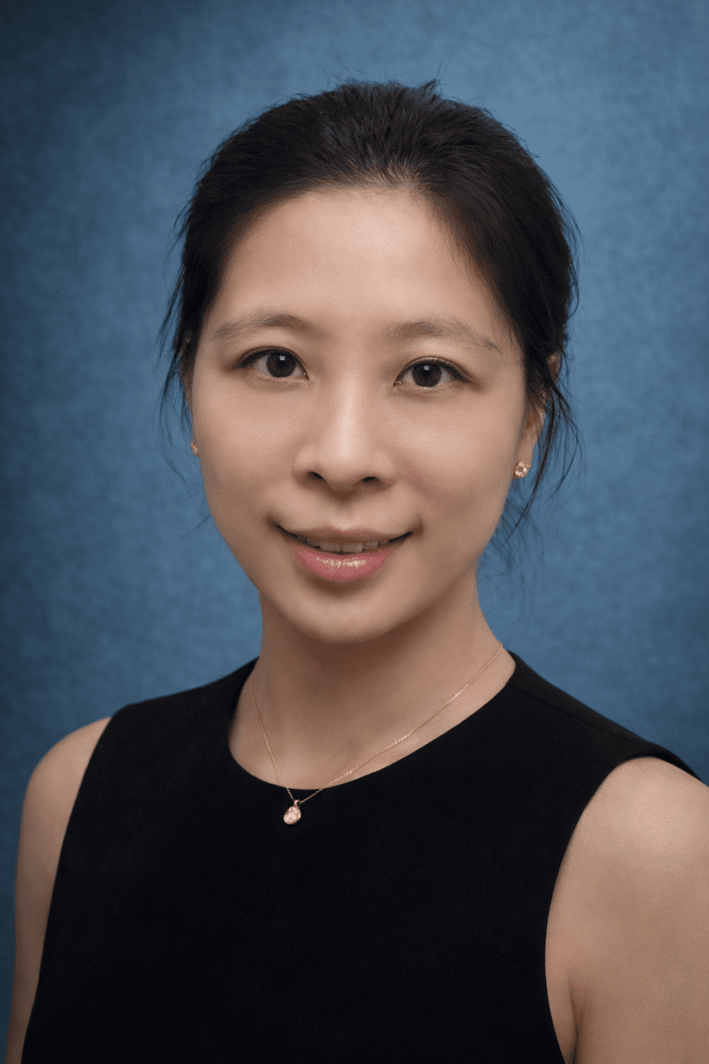 Angel Shi — 高级会计师, 特许会计师