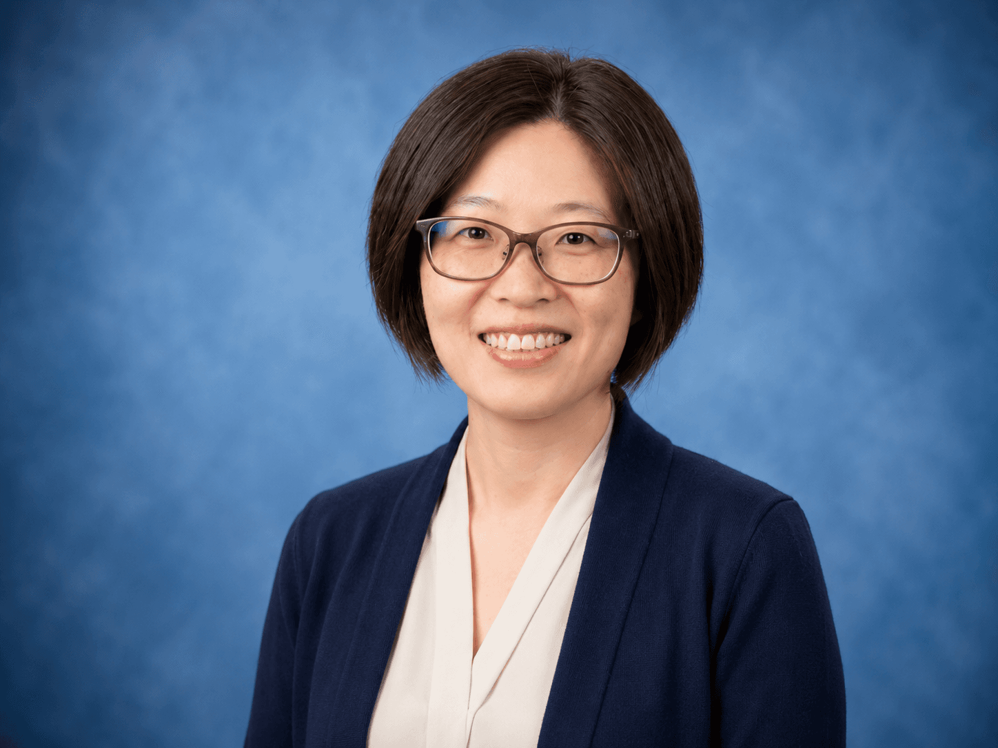 Sandra Hai — Administrator, Accountant