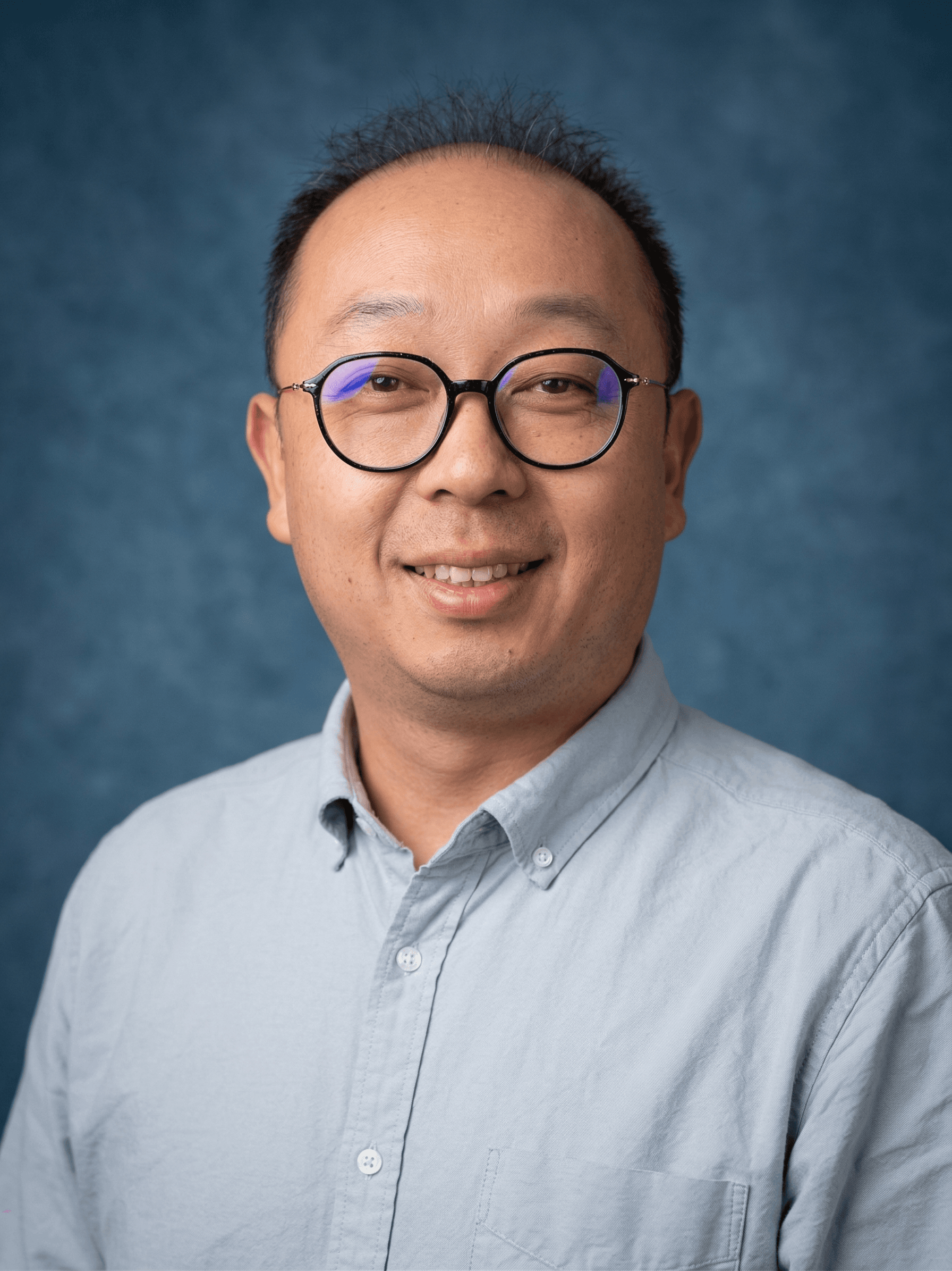 Yang Zhou — Accountant